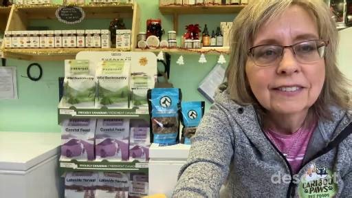 🌟 The Truth About Senior Dog Nutrition (And Why “Senior” Kibble Isn’t Cutting It) Can we have a real-talk moment about senior dogs? Because if you’ve ever stood in the pet food aisle staring at “Senior Formula!” on a kibble bag… and wondered if it’s actually better for your aging dog… you’re not alone. Here’s the truth 👇 Most “senior” kibbles are more marketing hype than meaningful nutrition. As dogs age, their needs change — but not in the way most formulas suggest. Your senior dog needs: 🟢 