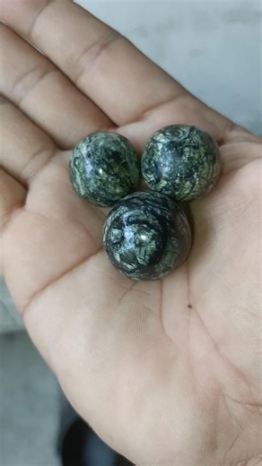 OMO BULIK: Isa sa Uri ng bato Omo napakabihira lang makita BERTUD: pangkalahatan depensa pmpaswerte!! #reelschallengereelschallenge #agimatngmangyan #reelsviralシfb #fypviralシ #Agimat #LIHIMNAKARUNUNGAN #antinganting #bertudngkalikasan #supportlocal Christian Eje Calayag Bertud Faith Healer Maestro Uno Blanco | Agimat Ng Mangyan