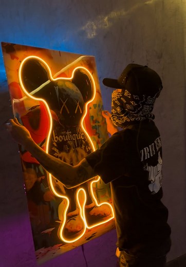 Exclusive Kaws Art Canvas: 100x60cm Wall Decor