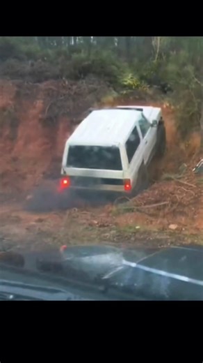 MQ Patrol Powers Up Hill #4x4 ##offroad #nissan #patrol