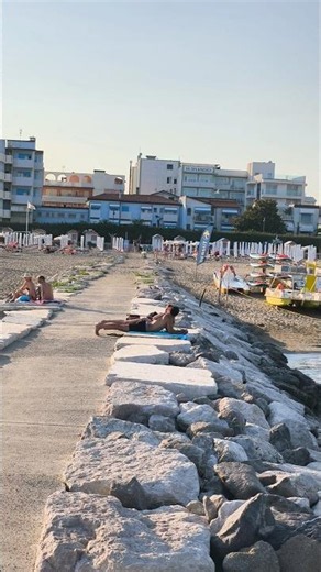 Caorle: City & Beach by Sunset 🌇🌊 | Caorle: Město a pláž při západu