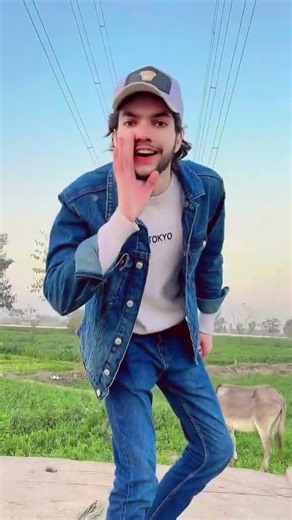 y kia howa hy 😁🤣😁