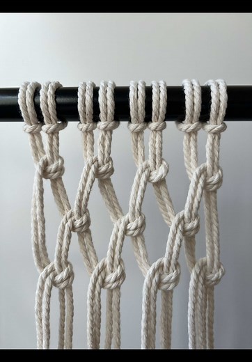 Macrame Wall Hanging Idea 🧶 #Macrame #MacrameArt #HandmadeDecor #macrame #macramepattern #macrameidea #macrameknots #macrameknots #macramediy #diy