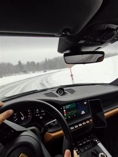 ꋬ꒻ꏂ꓄ꄲ ꉔꋬꋪ꒦ꏂꋪꇙꏂ on Instagram: "No grip? No problem. All you need is a GT3 and brown underwear ❄️🚗"