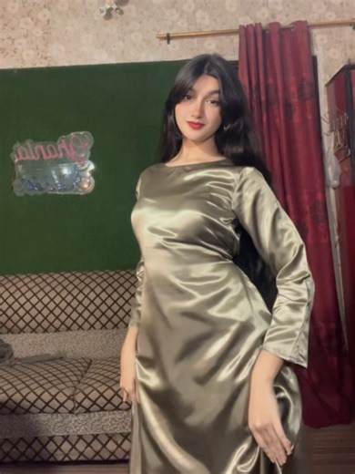 Trying the Prettiest Dress Ever: Glam Fit Check