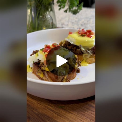 I almost ate the plate just to get another taste after finishing it. Chopped Cheese Eggs Benedict a perfect fushion between two NY classics ✨ Stream ‘New York’ by The Kills, I love it!!! #choppedcheese #eggsbenedict #quickrecipe