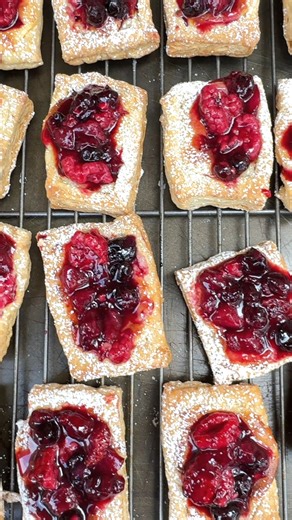 13 reactions | The perfet mini dessert for the holidays. This cream cheese berry danish recipe makes the perfect bite-sized treat. Link: https://valentinascorner.com/mini-berry-cream-cheese-danishes/ | Valentina's Corner | Facebook