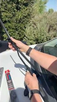 Replacing windshield wipers on 2018 Toyota RAV4 #toyota #rav4