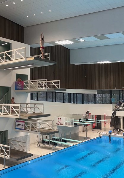 407c 💪🏻💪🏻💪🏻!! #diving #easy #fullsend #407c #10m #fyp #💪