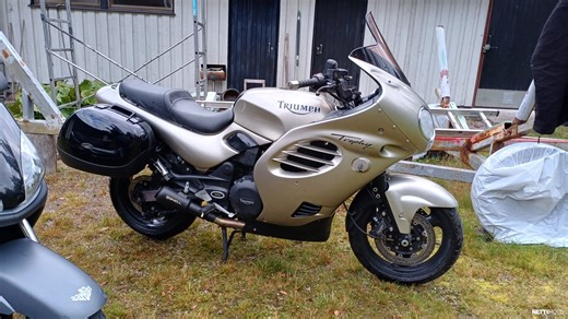 Triumph Trophy 900 cm³ 2001 - Rauma - Moottoripyörä - Nettimoto