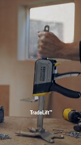 Soulever, mettre à niveau, installer et ajuster n’a jamais été aussi facile, même en travaillant seul grâce à TradeLift™ | Stanley Tools