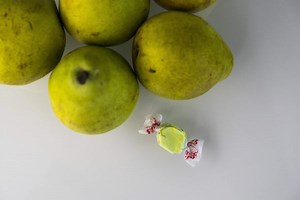 Golden Pear Taffy