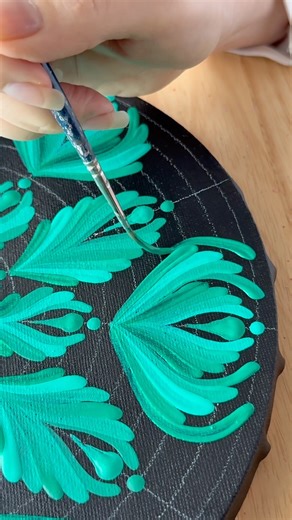 Easy Christmas Tree Mandala Tutorial 🎄#diy #mandala #art #christmas #tutorial #shorts #painting