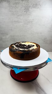 14K views · 15 reactions | Made this dreamy marbled cake with raspberry filling, all natural green coloring and edible flowers. Simple but beautiful Created by @tastycakesandtreats #sweetlifecakesupply #miamicakesupply #smallbusiness #shopsmall #supportsmallbusiness #bakingsupplies #cakesupplies #naturalfoodcoloring | Sweet Life Cake and Candy Supply | Facebook