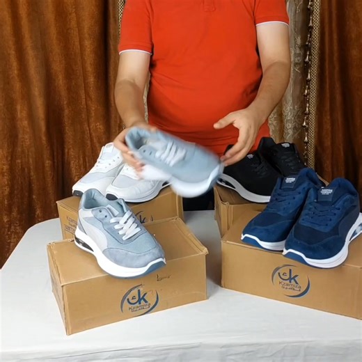 كوتشى puma الجديد من xray 🤍 ✅ خامات مستورده ✅تريكو مطعم بالجلد والشمواه ✅ حقن مصنوع من مادة ال PVC البيور ، توفر خفة الوزن والمرونة والراحة أثناء الارتداء. ✅تلبيس مظبوط ✅مقاسات من 41 الي 45 ✅متاح أربع ألوان "أسود ، رصاصي ، ابيض ،كحلى تقدر تطلبه من https://x-ray.myeasyorders.com/products/Xraytpum او اضغط على " اشتري الآن " أو " Shop Now" 🖤: | x-ray