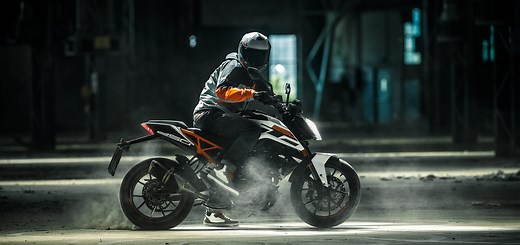 KTM Duke 250 最高速を試してみた動画 0-100km/hは？