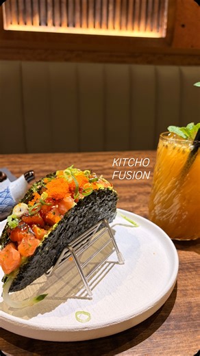 Gniaco on Instagram: "🍣🔥 Kitcho Fusion – Gosselies @kitchofusion Ici, le Japon rencontre la fusion asiatique 🤤 Sushis ultra frais, ramens bien réconfortants, poké bowls généreux, gyozas croustillants… y’a de quoi faire tourner la tête 😍 Que ce soit sur place, à emporter ou en livraison, c’est clairement une valeur sûre du coin ! 📍 Avenue du Chêne Saint-Jean 53, 6041 Gosselies 👉 T’aimes la cuisine japonaise & fusion ? Celui-là mérite le détour 👀 #ramen #gyoza #japanesefood #restaurant #cha