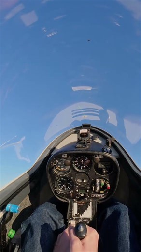 Glider Cockpit Takeoff POV and Steep Banked Turns | Real Sailplane Flight