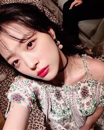 Sulli's Photos: A Source of Peace and Comfort