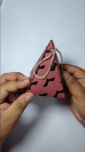 Paper Pyramid Box Making