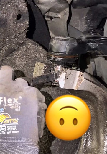 Small problem, small fix👀 #itsok #foryou #lifehack #meme #diy