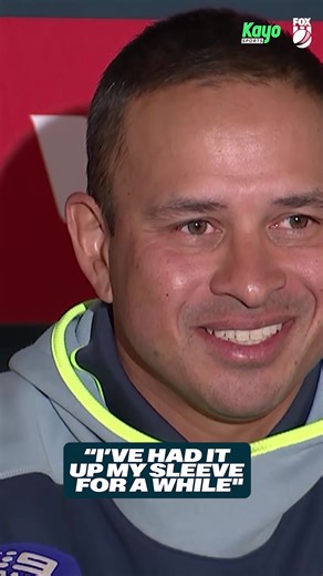 Uzzie Shares His Retirement Announcement with Teammates