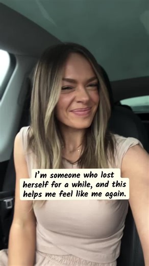 Filling my CUP! It’s the sunshine, intentional family time, self care, alone time between me and God, dancing, prioritizing my relationship with my husband, strength training, new places, bringing out my inner child, teaching my kids, eliminating distractions, hugs and kisses, feeling confident in my clothes, good food, and serving the people I love. If you want to find yourself again too, check out my “Guide to Finding You Again” that focuses on movement, nutrition, mindset, and passions. Just 