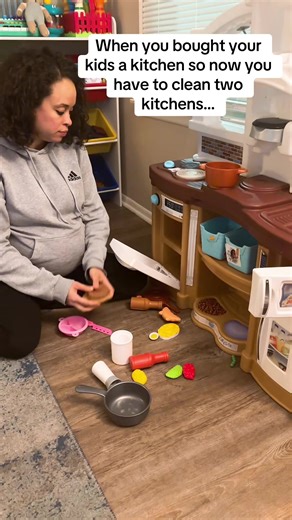 Cleaning Tips for Kids' Kitchen Playsets