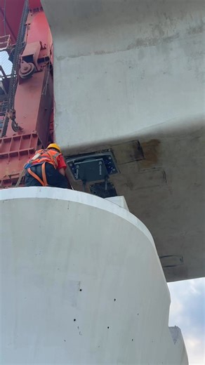 Laibin Bridge bearings Seismic isolation system Friction Pendulum Bearings seismic isolation Viscous fluid dampers (VFD) 1. Earthquake Proof buildings - Edificios a prueba de terremotos - Bangunan Tahan Gempa— Depreme dayanıklı binalar 2. Earthquake Proof house - Casas a prueba de terremotos - Rumah Tahan Gempa— Depreme dayanıklı ev3.Base isolation system — Sistema de aislamiento de base— Sistem Isolasi Dasar— Taban izolasyon sistemi 4. Seismic isolation system — Sistema de aislamiento sísmico —