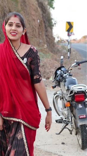 तप तप डील महारो कालो पड़ गया#marwadisong #trending #viralvideo #newrajasthanisong #rajasthani