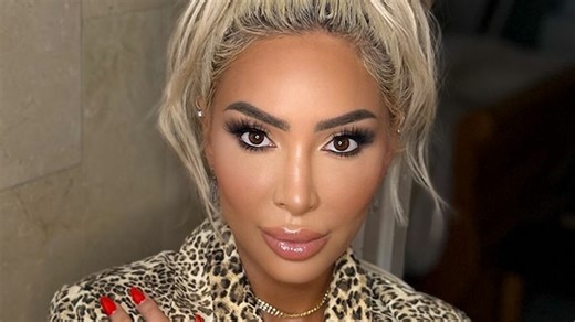 “Hard No”: Farrah Abraham Called Out For Letting Her 16-Year-Old Daughter Get A Pelvic Tattoo