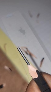 12K views · 140 reactions | How to sharpen a drawing pencil ✏️ #howtodraw #howtoshade #charcoalart #howtosharpen | 퐘퐎퐔퐍퐆 퐂퐑퐄퐀퐓퐎퐑. | Facebook