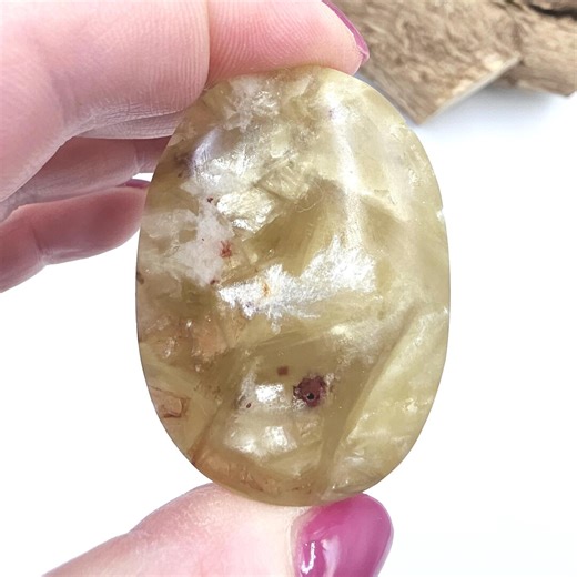 Golden Mica (Muscovite) Palm Stone – Confidence, Clarity & Emotional Strength Healing Crystal, 55g
