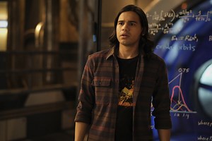 The Flash Reveals Details About Final Cisco Episode | Den of Geek