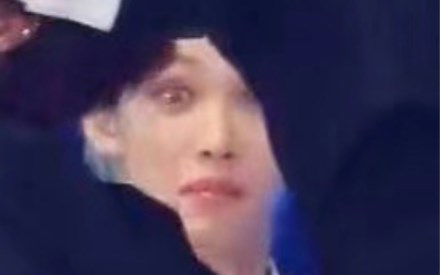 【李龙馥felix】李龙馥你这反应倒也不必这么真实kkkkkk 对队友trouble maker 双人舞rraction的各个视角 表情笑死我了哈哈哈哈哈