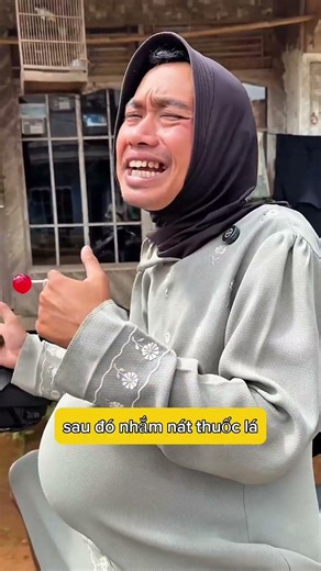 Smoking while pregnant is bad for your health 🐟🤣