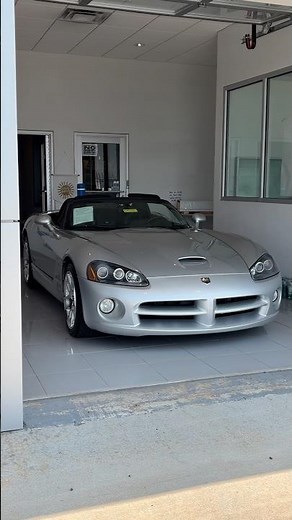 2004 Dodge Viper SRT-10