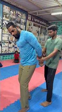 V KARATE | FIGHTING TRICKS | how to escape double hand grab |#selfdefense #martialarts #shorts #mma
