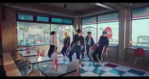Stray Kids "MANIAC" M/V