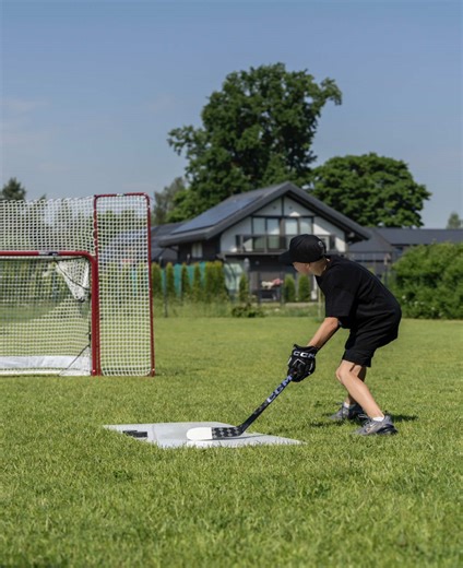 Tiny Hockey Set: A Must-Have for Enthusiasts