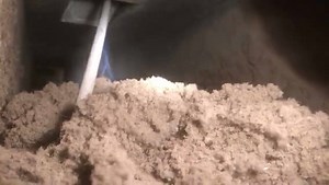 👉🏻Smell a BURNING or a MUSTY scent❓ 👉Sneezing 🤧 or Congested all the time❓ 👉🏽Dusting all the time❓ 👉🏻Had any home renovations❓ 👉See dust build up on any vents❓ 🚨These are all signs that you may need your ductwork cleaned!🚨 This is a video of our air charged dislodger at work as our power vacuum truck pulls out all the dust and debris. L👀K at the difference, all the air you breathe in must pass over all this dust and debris while you are home! For a free price quote call 1-877-4-Fresh