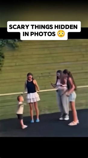 Scary things hidden in photos part 2 😳 #facts #intresting #incredible #pictures #iloveusa🇺🇸