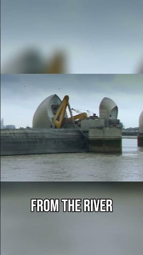 Thames Barrier Gates Weight Half Eiffel Tower Each | How Machines Work