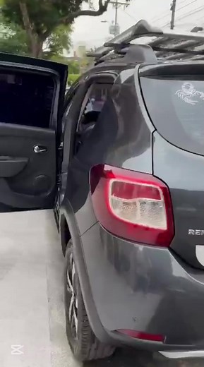 eleva tu ruta con nuestros apoya brazos premium de alta calidad marca prexo, mira que bacana quedó está Renault stepway, no te quedes sin el tuyo, lo puedes adquirir por solo $300.000 pesos contáctanos al WhatsApp 322 6484240 o al 333 2393380. #renault #stepway #kia #chevrolet #hyundai