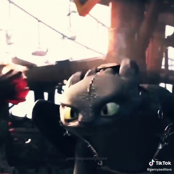 Toothless Roar Transformation in HTTYD Edits