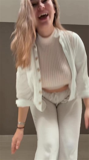 Exciting Dance Challenge by Talented Female Dancer