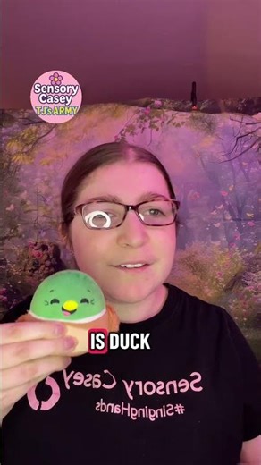This weeks sign for Makaton Monday is duck. ‪@SingingHandsUK‬