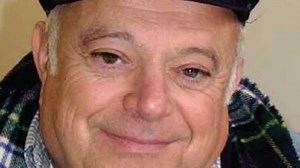 Researchers link sleep problems to viewing blue-light screens before bed