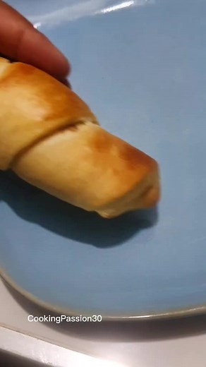 Easy Croissant Recipe 🥐 #croissant #easyrecipe #simplerecipe #homemaderecipe #quickrecipes #cookingpassion30 #foryou