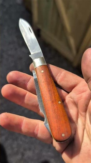 George Wostenholm IXL Electrician's Pocket Knife in Mahogany Sheffield Made